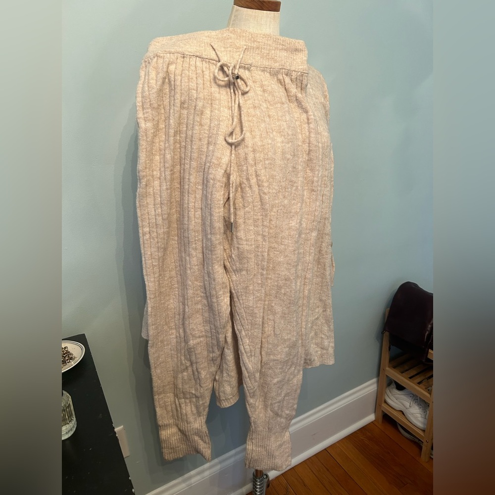 Free people intimately - bottoms